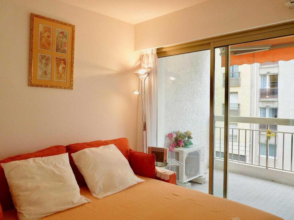 Carlton View Apartment: Apartment *