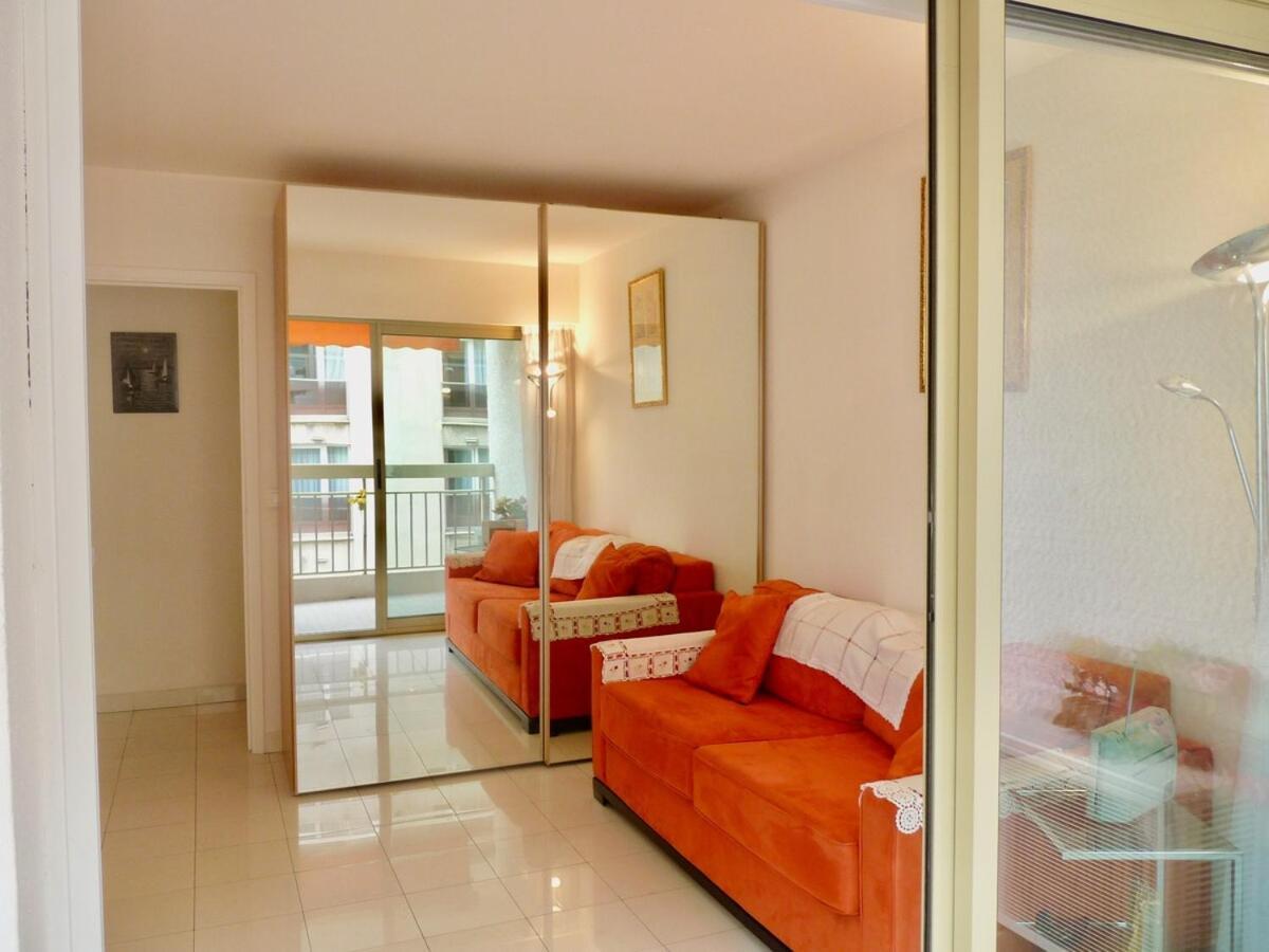 Apartment Carlton View Apartment: *